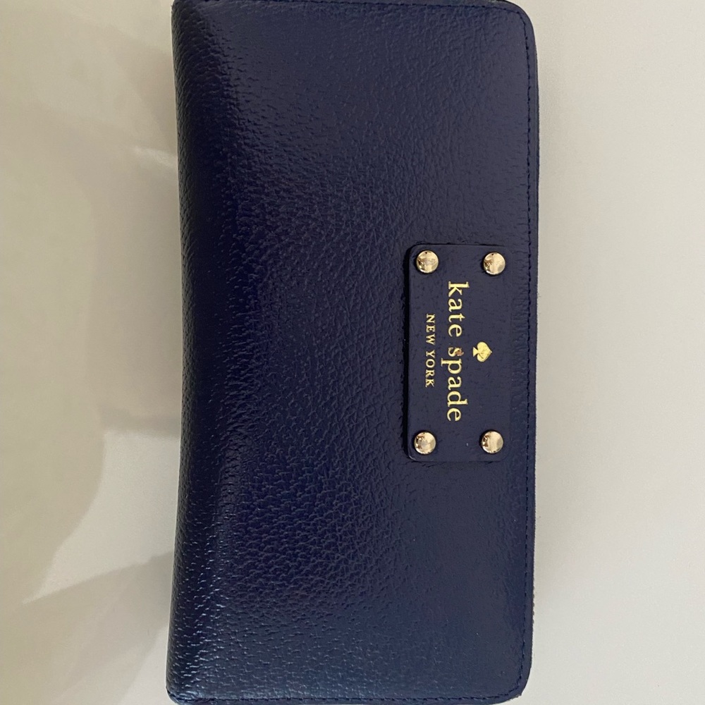 Kate spade clutch wallet.